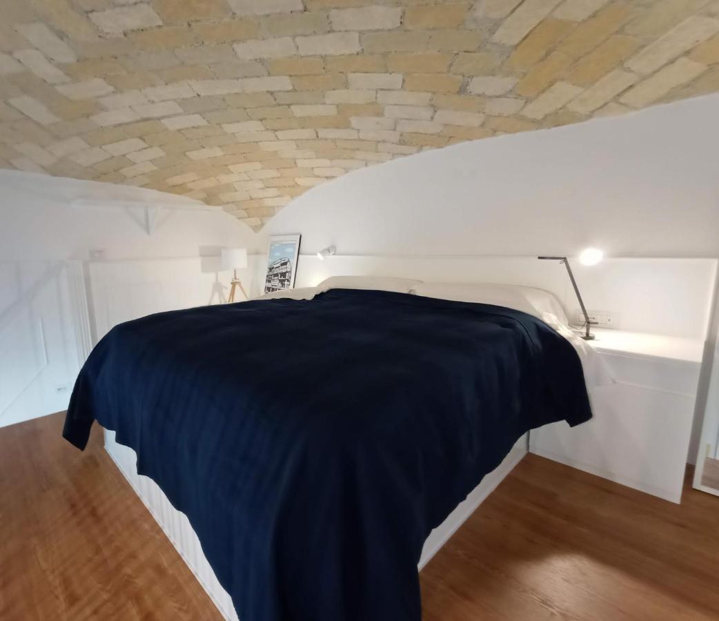 Tolli Colosseo Apartment Рим Экстерьер фото